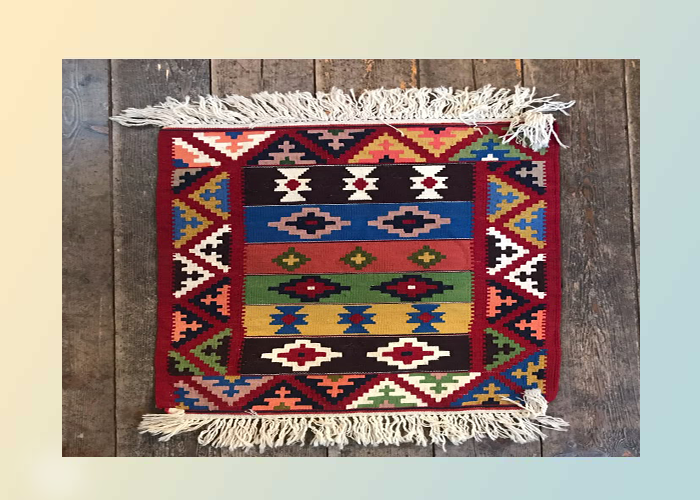 مواد و رنگهای طبیعی در بافت فرش و گلیم